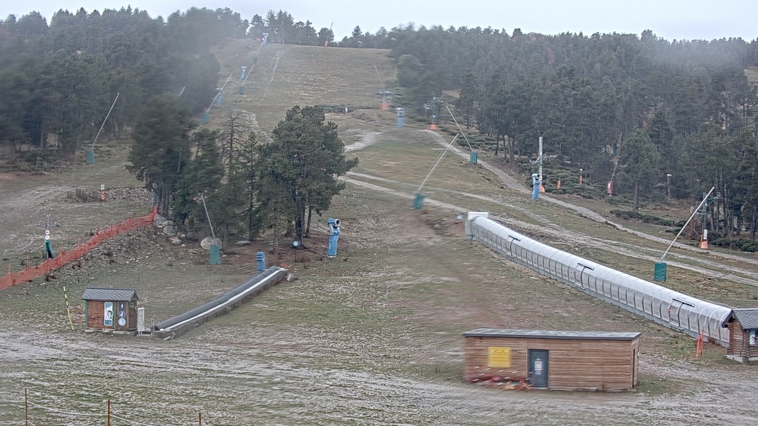 Cámara Font-Romeu — front de neige de Font-Romeu en directo